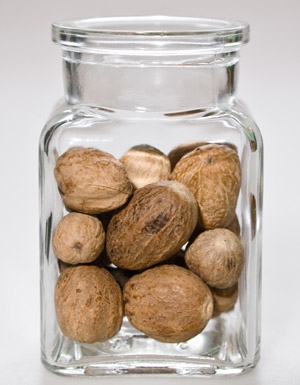 history of nutmeg