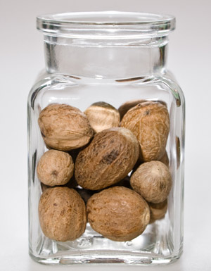 history of nutmeg
